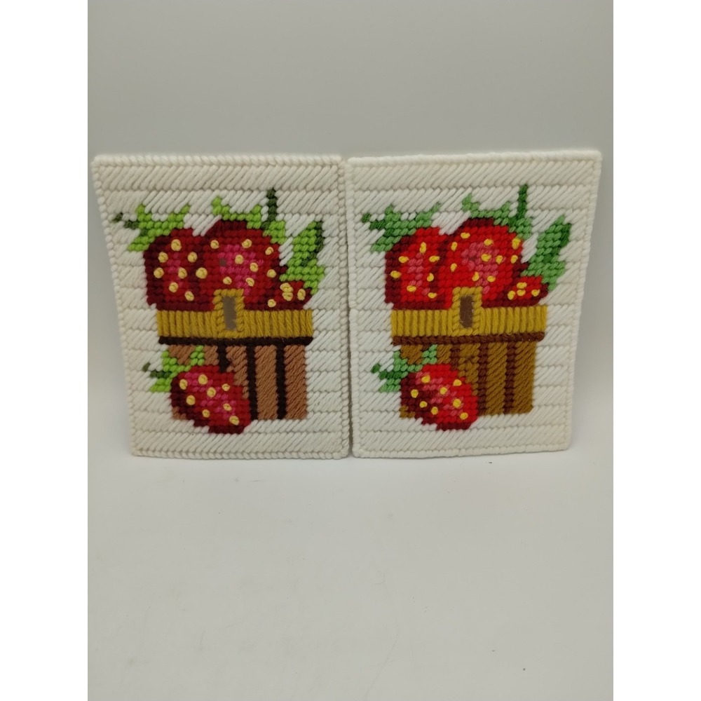 Vtg 1980s Plastic Canvas Needlepoint Strawberries Switch Plate Covers Set Of 2